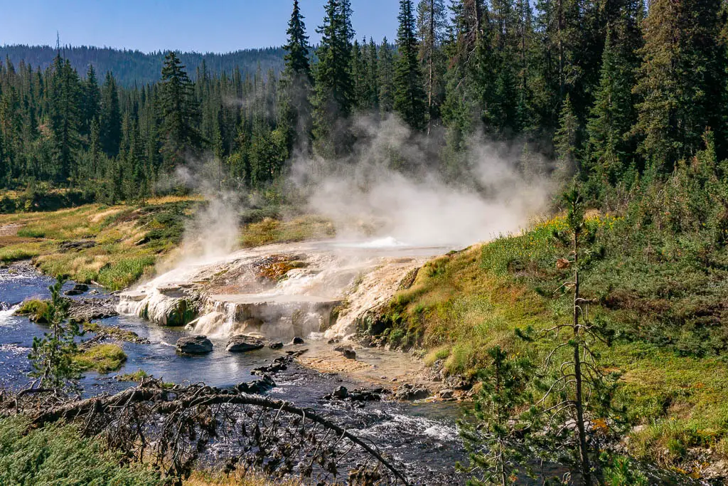 Backpacking in Yellowstone National Park The ULTIMATE Guide